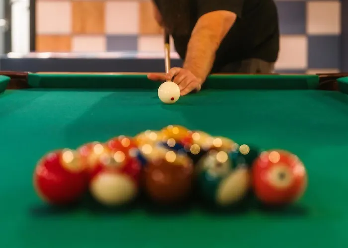 Meininger Centrum Hostal *