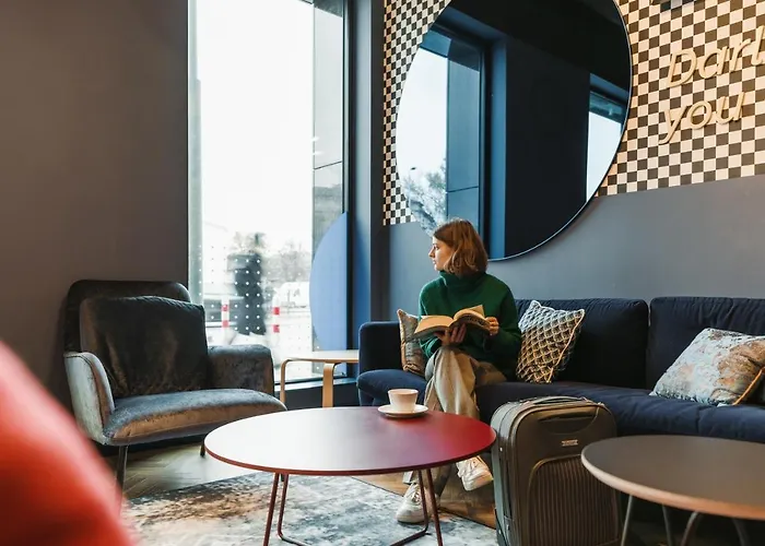 Meininger Centrum Ostello *