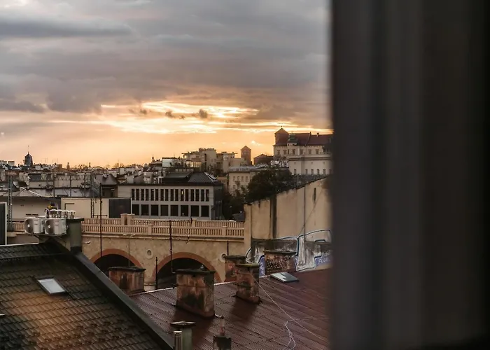 Hostal Meininger Centrum *