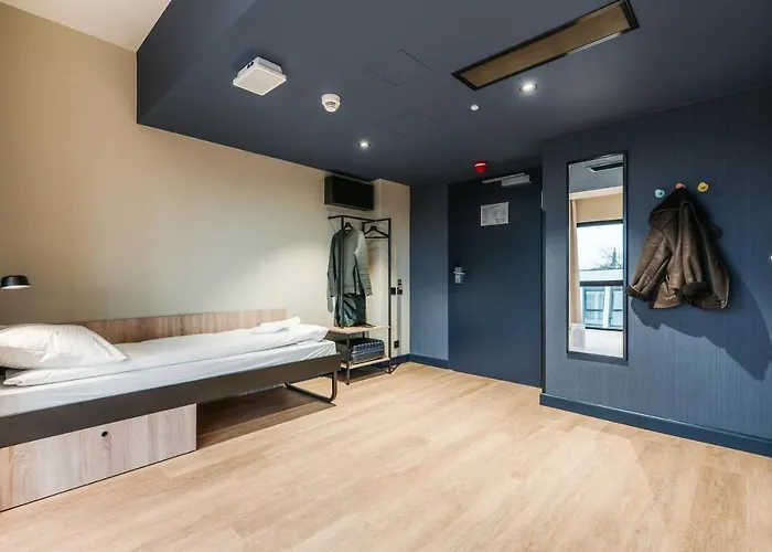 Meininger Centrum Hostel